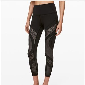 Lululemon wunder under lace black leggings!